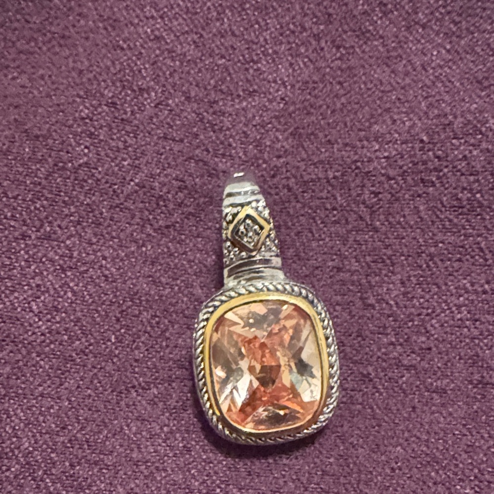Elegant Silver and Gold Pendant with Peach Stone